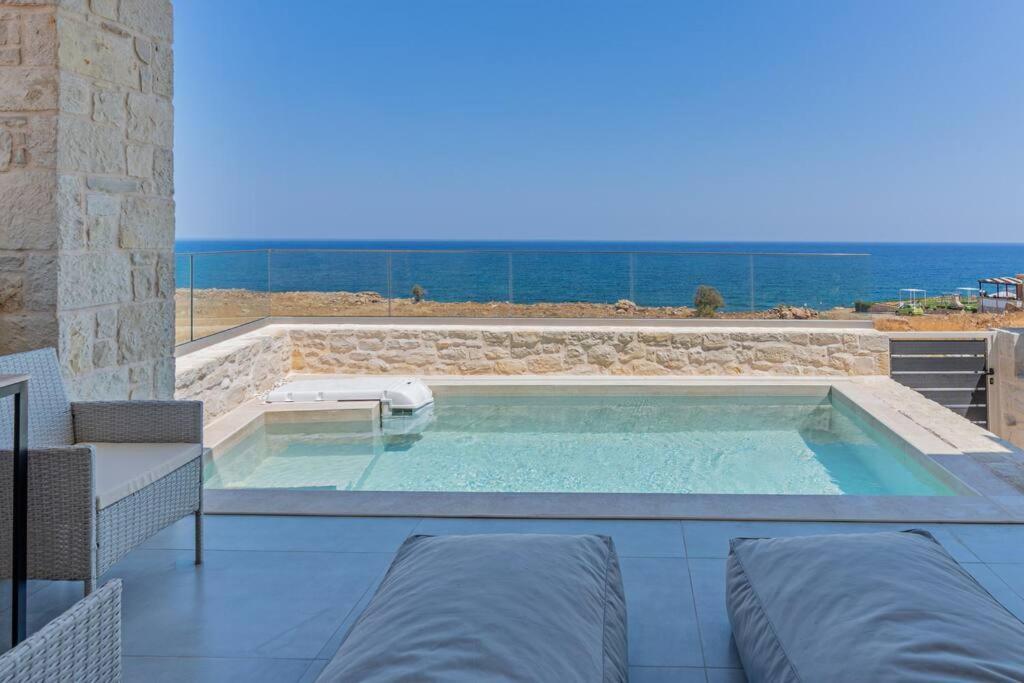 Sofia Suite, A Seafront Hideaway ! Pánormos Esterno foto