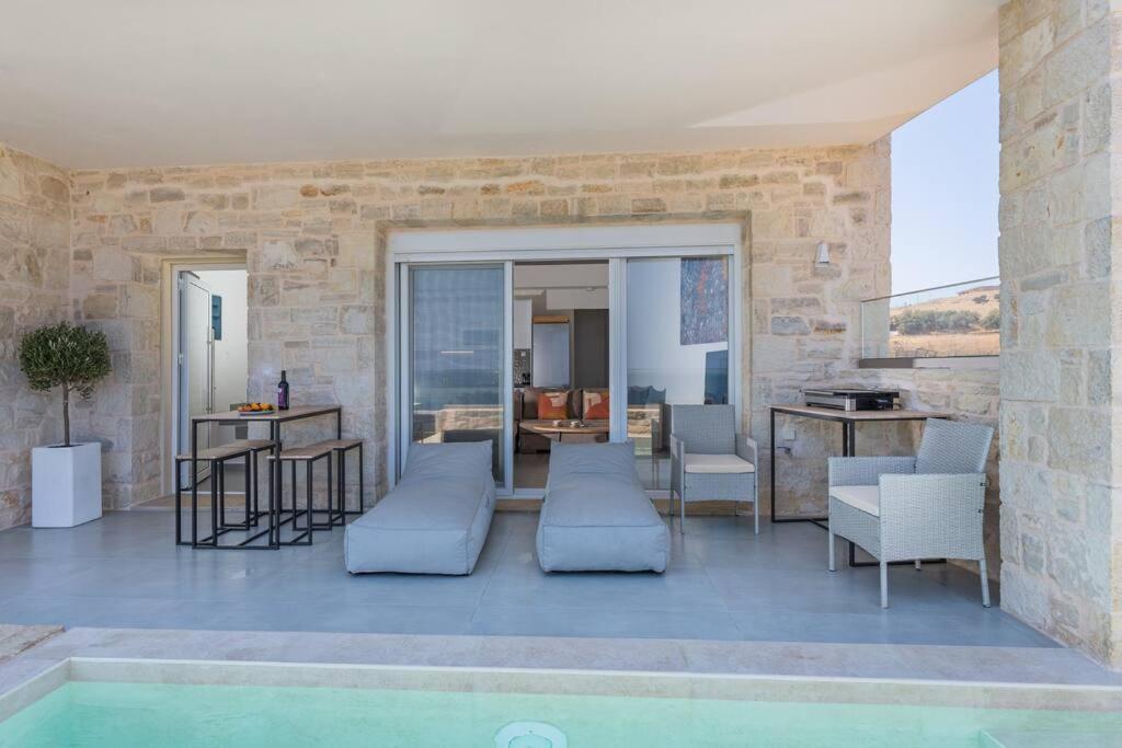 Sofia Suite, A Seafront Hideaway ! Pánormos Esterno foto
